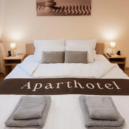 Aparthotel Svitavy מלון