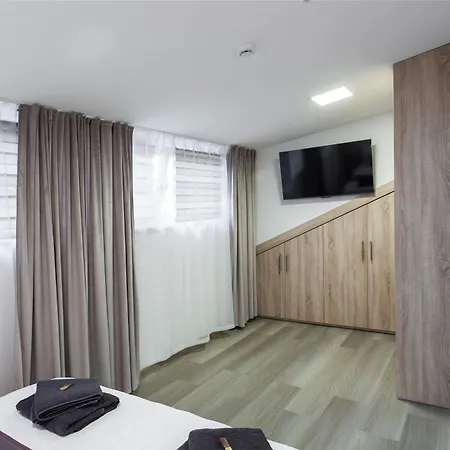 Aparthotel Svitavy מלון סביטאבי