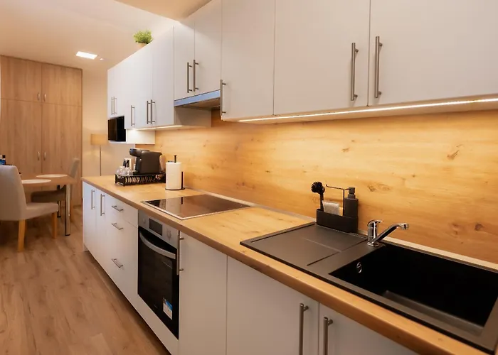 Apart Hotel Svitavy فندق سفيتافي