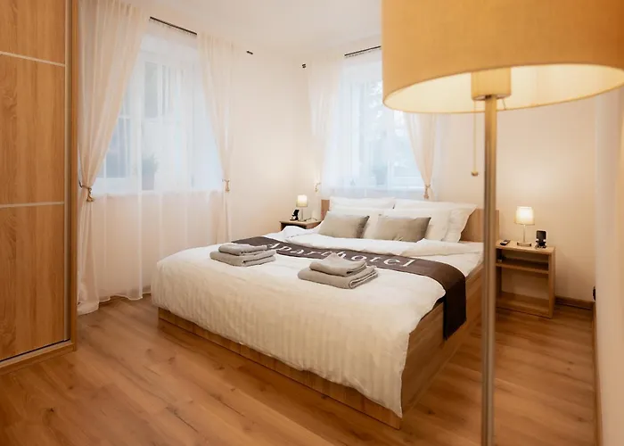Apart Hotel Svitavy מלון סביטאבי